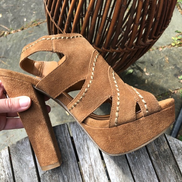 Steve Madden Suede Carmel Platform Heels Size 6 🆕 - Picture 3 of 6